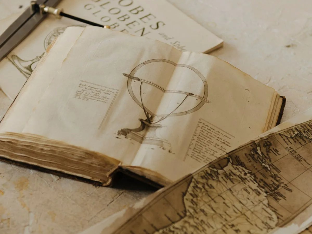 A double-page illustration from Coronelli's Epitome Cosmografica